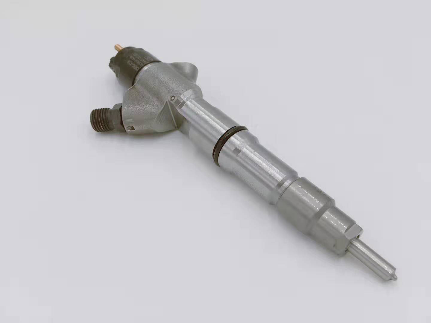 OEM/ODM Factory fuel injector nozzle DLLA127P944 -
 Diesel engine parts original diesel injectors 0445120380 -Chengui